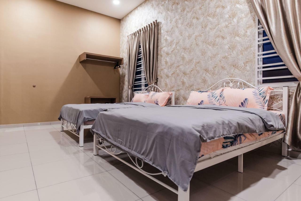 Ruby Homestay Melaka Bagian luar foto